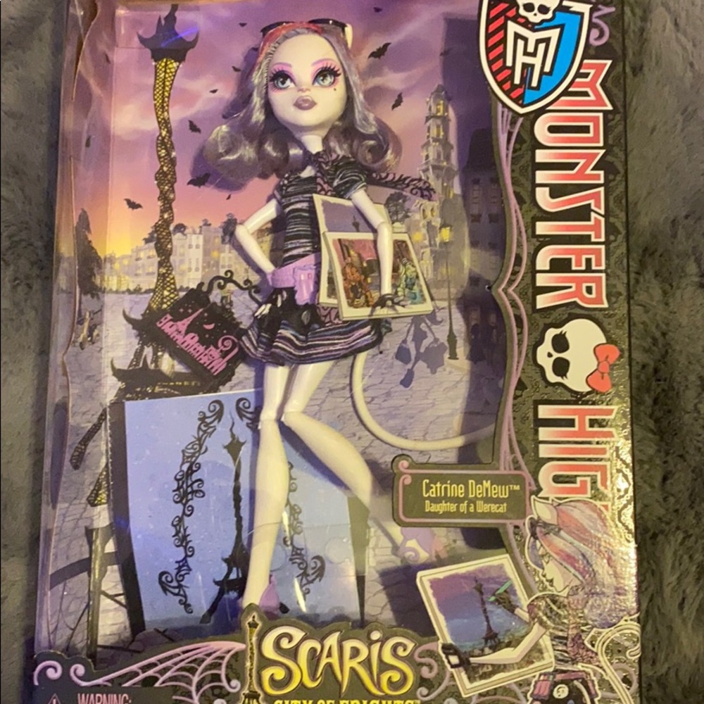 Catrine DeMew scaris original monster high doll